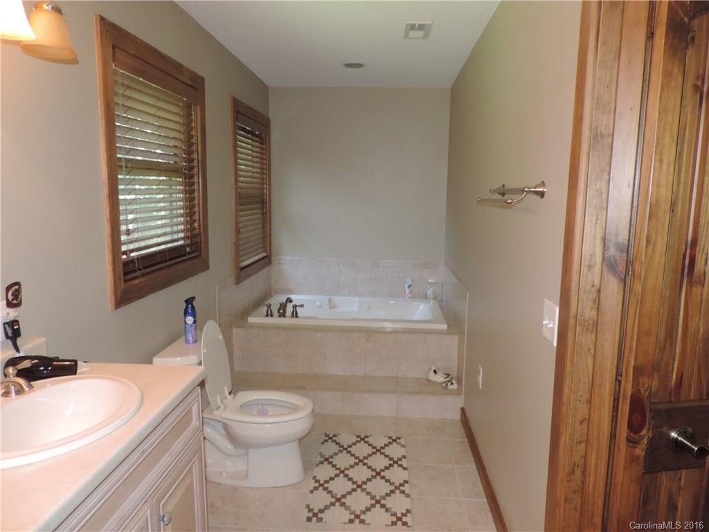 653 Panoramic Loop Maggie Valley, NC 28751 - Photo 17 of 24 Gallery Image 17