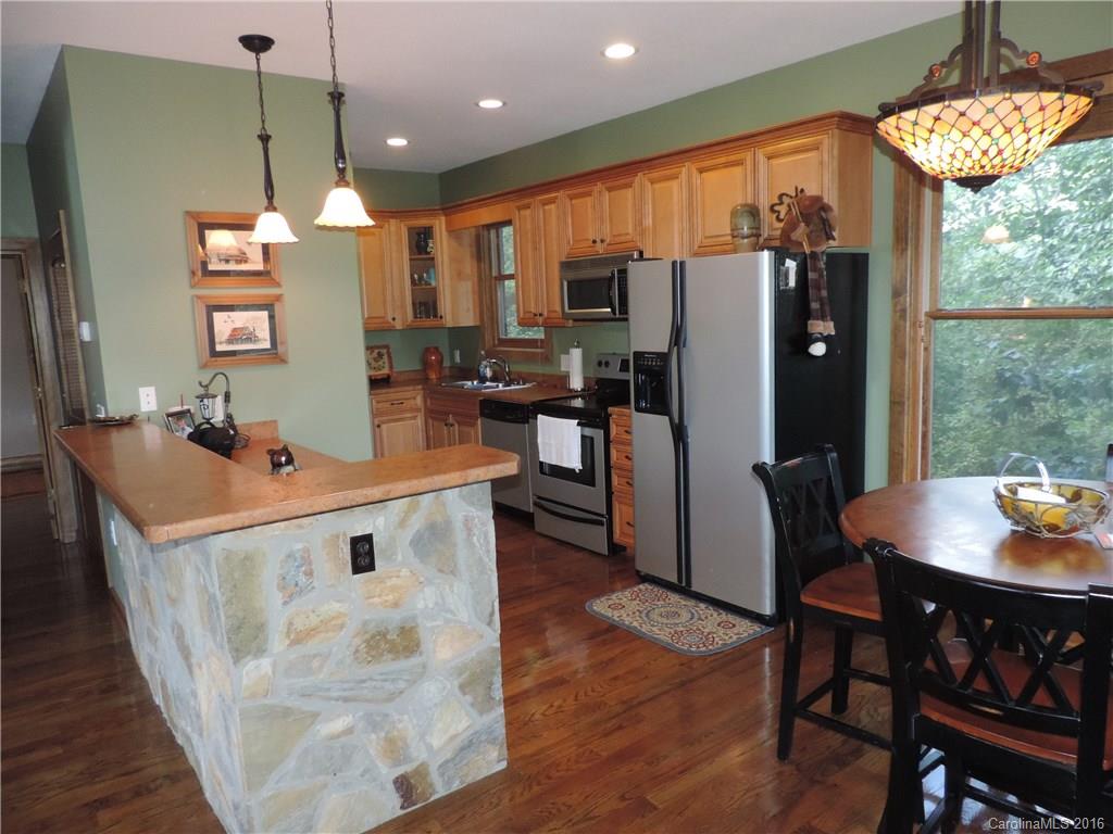 653 Panoramic Loop Maggie Valley, NC 28751 - Photo 6 of 24 Gallery Image 6