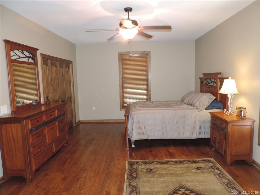 653 Panoramic Loop Maggie Valley, NC 28751 - Photo 8 of 24 Gallery Image 8