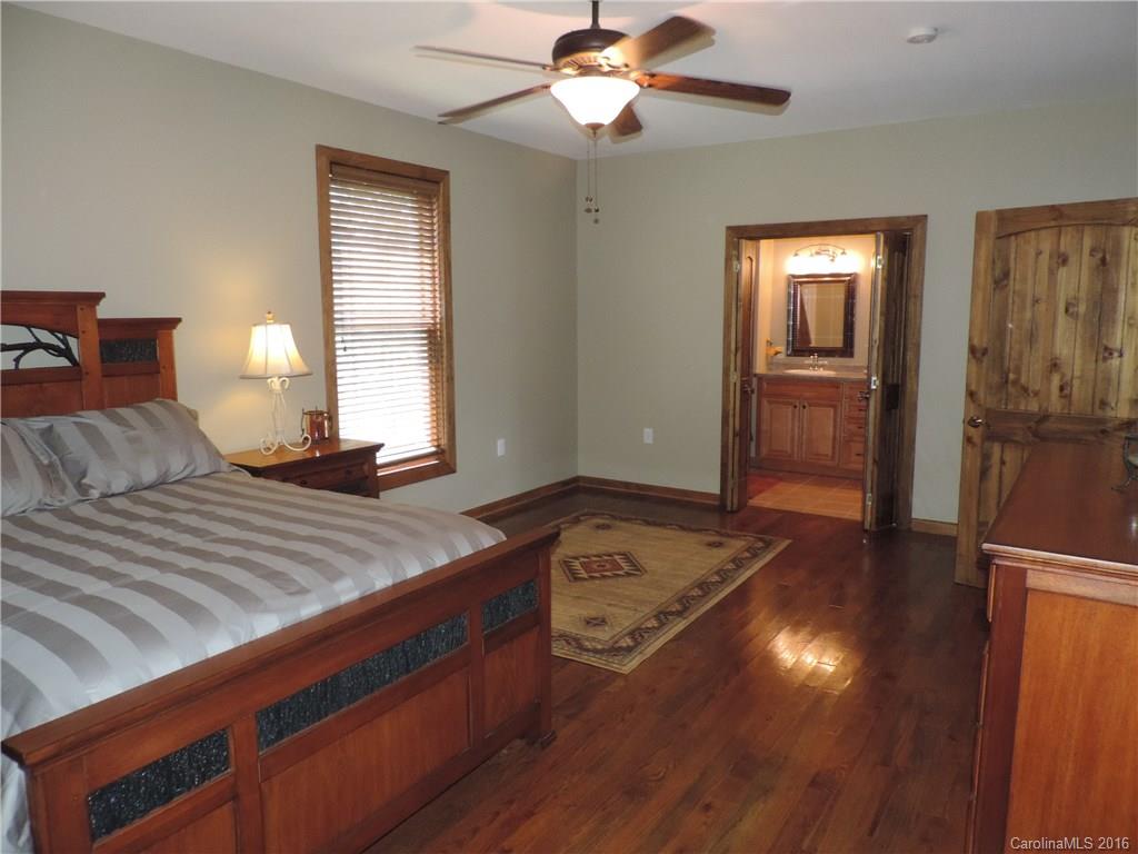 653 Panoramic Loop Maggie Valley, NC 28751 - Photo 9 of 24 Gallery Image 9