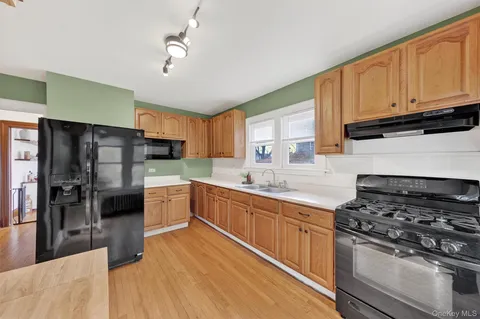 $395,000 | 2809 Highway 9D, Poughkeepsie, NY 12601