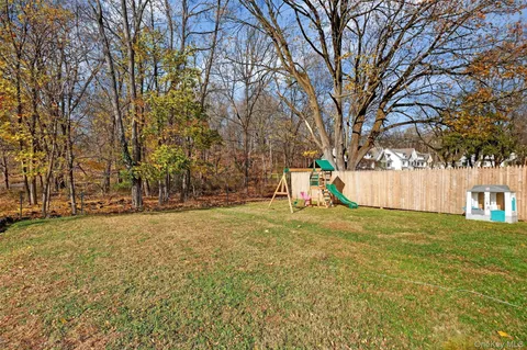 $395,000 | 2809 Highway 9D, Poughkeepsie, NY 12601