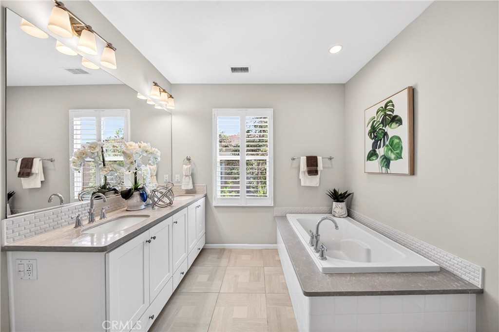 245 Rodeo Irvine, CA 92602 - Photo 23 of 40