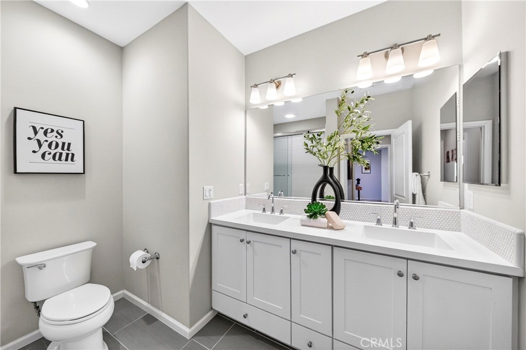 245 Rodeo Irvine, CA 92602 - Photo 28 of 40