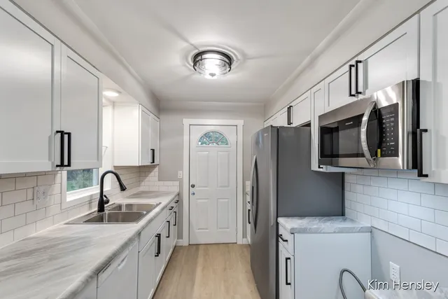 $354,900 | 273 Summit Avenue Northeast, Rockford, MI 49341