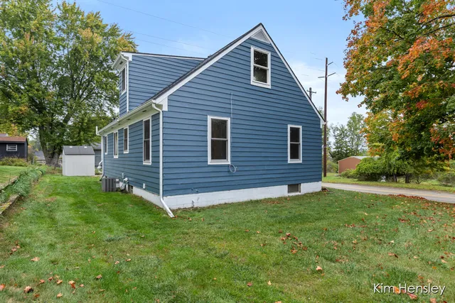 $354,900 | 273 Summit Avenue Northeast, Rockford, MI 49341