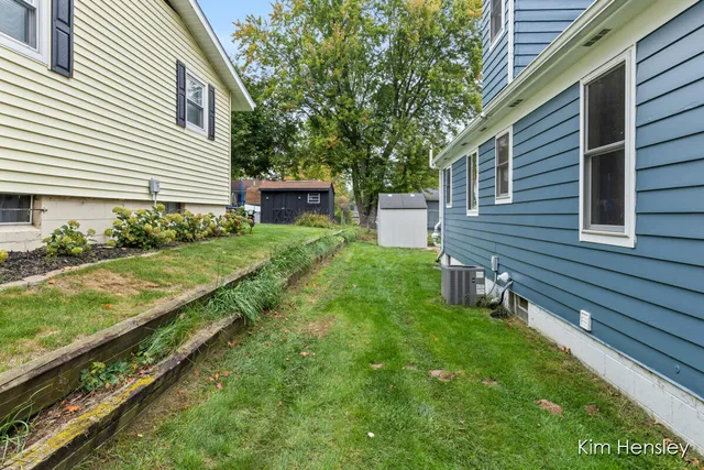 $354,900 | 273 Summit Avenue Northeast, Rockford, MI 49341