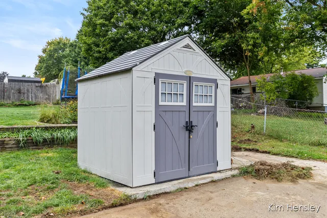 $354,900 | 273 Summit Avenue Northeast, Rockford, MI 49341