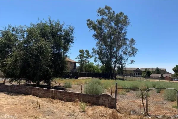 $149,990 | 4812700 Myers Moreno Valley, Moreno Valley, CA 92553