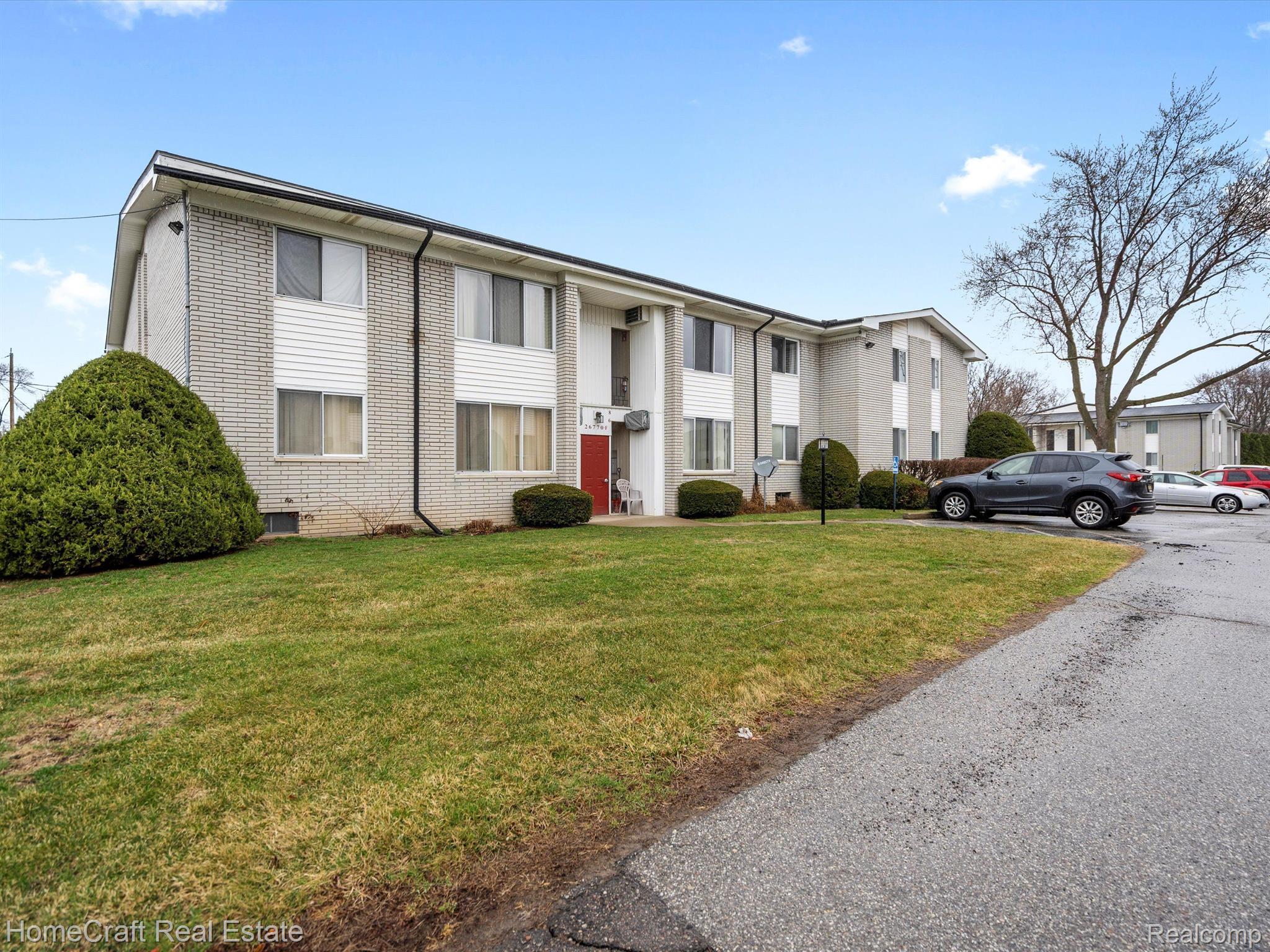 26770 Joy Road, Unit F8 Redford, MI 48239 - Photo 3 of 17 Gallery Image 3