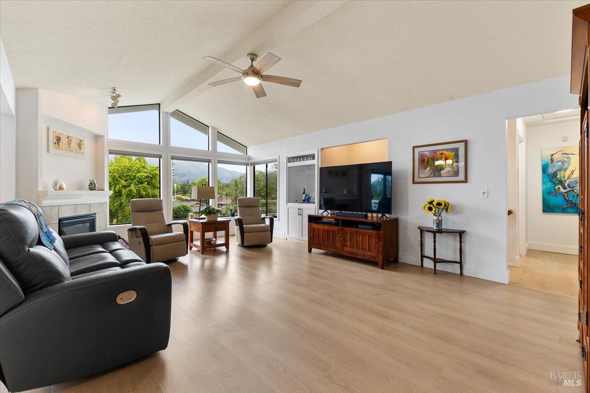 6850 Oakmont Drive Santa Rosa, CA 95409 - Photo 10 of 49