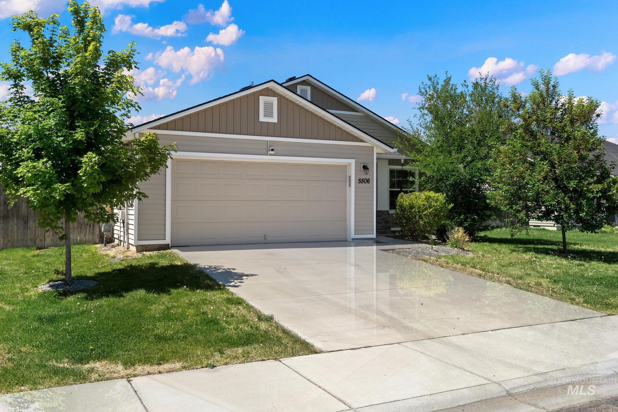 5506 Barkley Way Caldwell, ID 83607 - Photo 2 of 34 Single-story residence featuring a two-tone facade with siding and stone accents