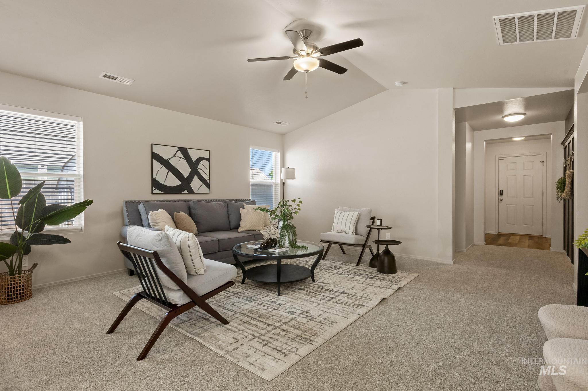 5506 Barkley Way Caldwell, ID 83607 - Photo 5 of 34 Living room