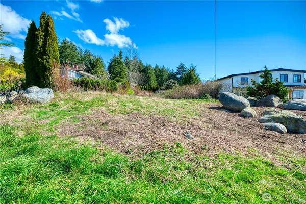 $189,000 | 610 Highland Drive, Point Roberts, WA 98281