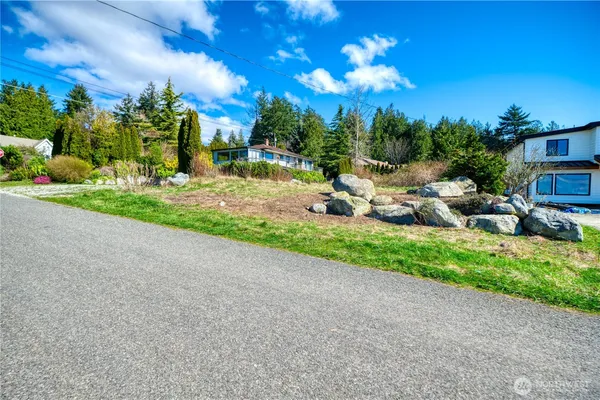 $189,000 | 610 Highland Drive, Point Roberts, WA 98281