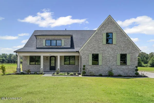 $585,900 | 7455 Highway 301, Lake Cormorant, MS 38641