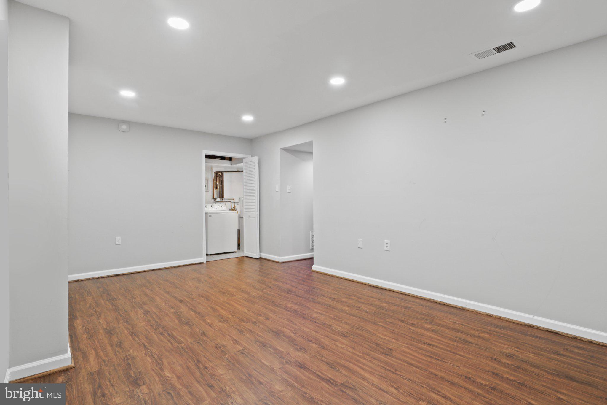 1595 Inlet Court Reston, VA 20190 - Photo 35 of 44 Gallery Image 35