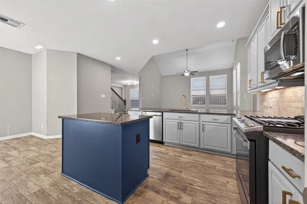 $2,800 | 16842 Ellicott Rock Drive, Humble, TX 77346