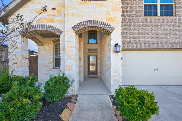 $2,800 | 16842 Ellicott Rock Drive, Humble, TX 77346