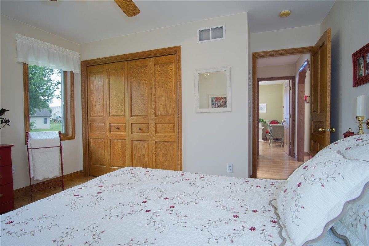 2308 Dynes Way Sun Prairie, WI 53590 - Photo 23 of 69