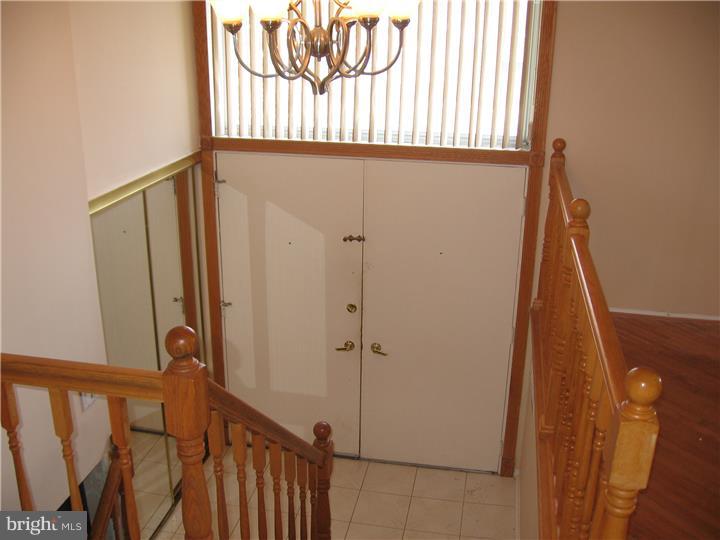 1850 Garth Road Philadelphia, PA 19116 - Photo 3 of 25 Gallery Image 3