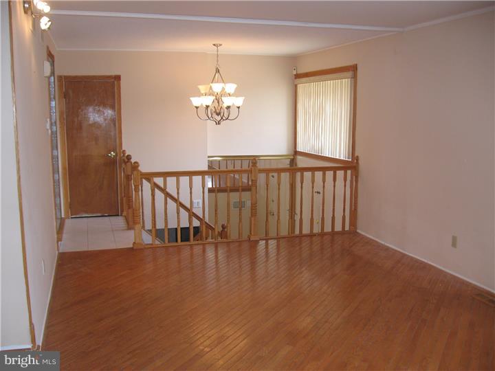 1850 Garth Road Philadelphia, PA 19116 - Photo 5 of 25 Gallery Image 5