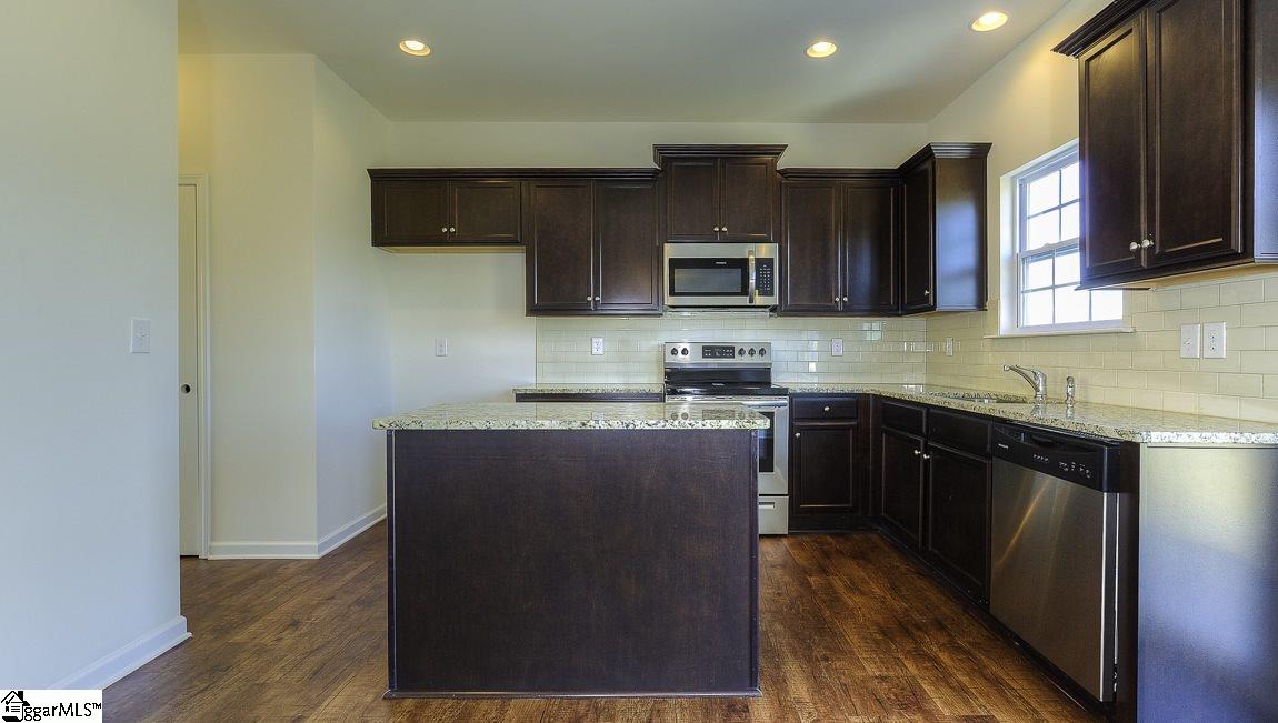 137 Lake Grove Road, Unit 136 Simpsonville, SC 29681 - Photo 7 of 26 Gallery Image 7