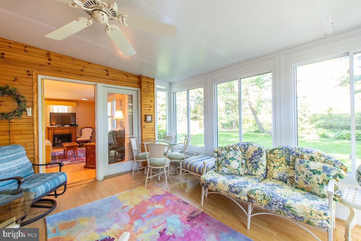 161 Devonshire Road Wilmington, DE 19803 - Photo 11 of 28 Sun Room - 4 Seasons