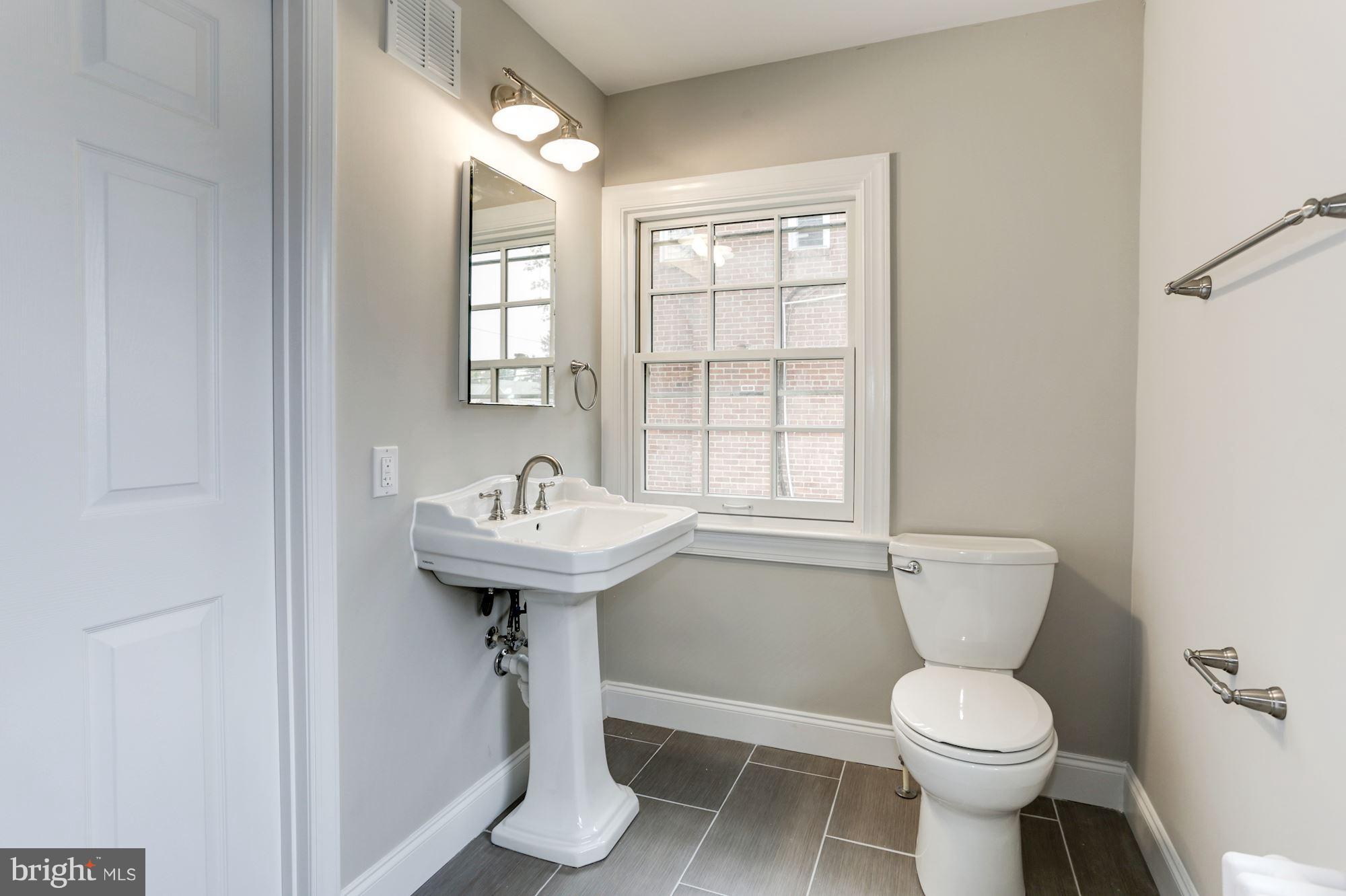 7818 Custer Road Bethesda, MD 20814 - Photo 19 of 30 Bathroom #2 (2 of 2)