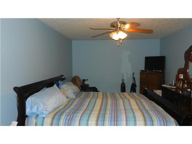 910 Danielle Road Lebanon, IN 46052 - Photo 3 of 6 Gallery Image 3