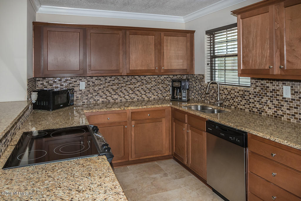 2112 Redfern Road Jacksonville, FL 32207 - Photo 12 of 28 kitchen (2)