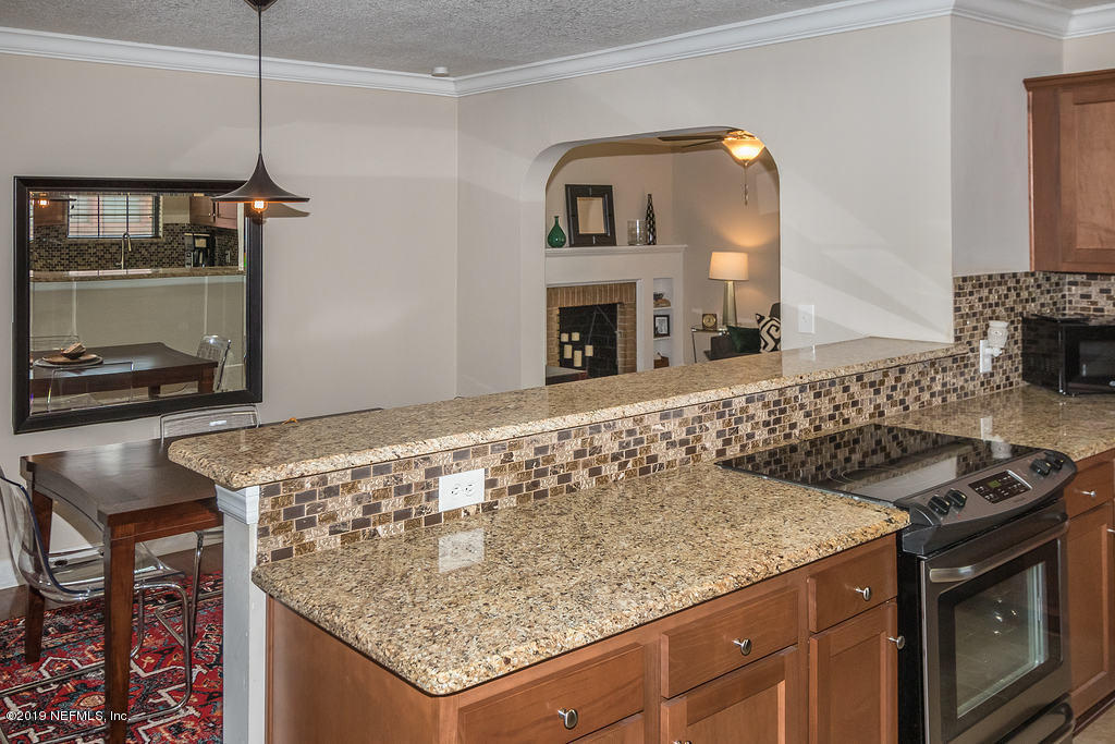 2112 Redfern Road Jacksonville, FL 32207 - Photo 13 of 28 kitchen (3)