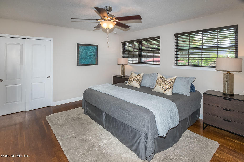 2112 Redfern Road Jacksonville, FL 32207 - Photo 15 of 28 master bedroom