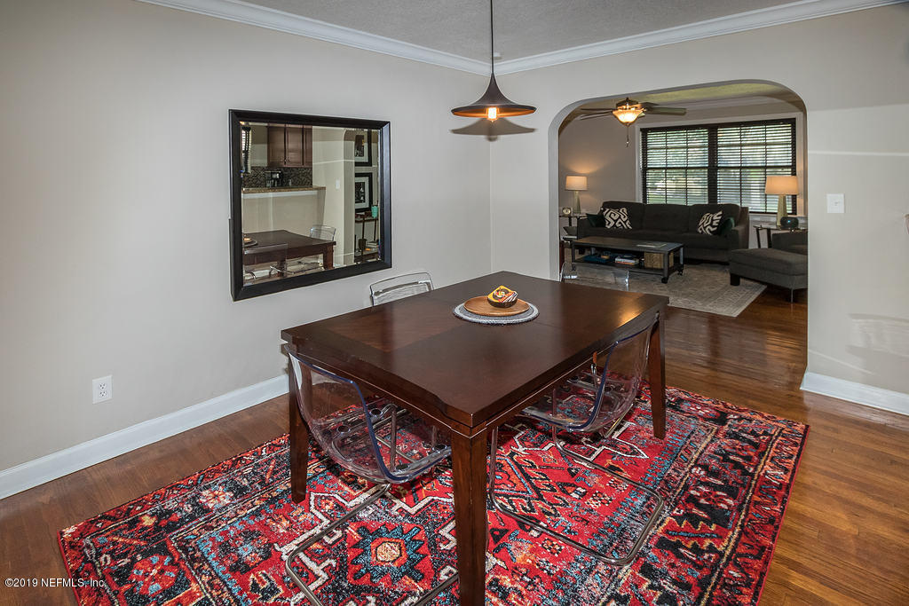 2112 Redfern Road Jacksonville, FL 32207 - Photo 9 of 28 dining room (2)