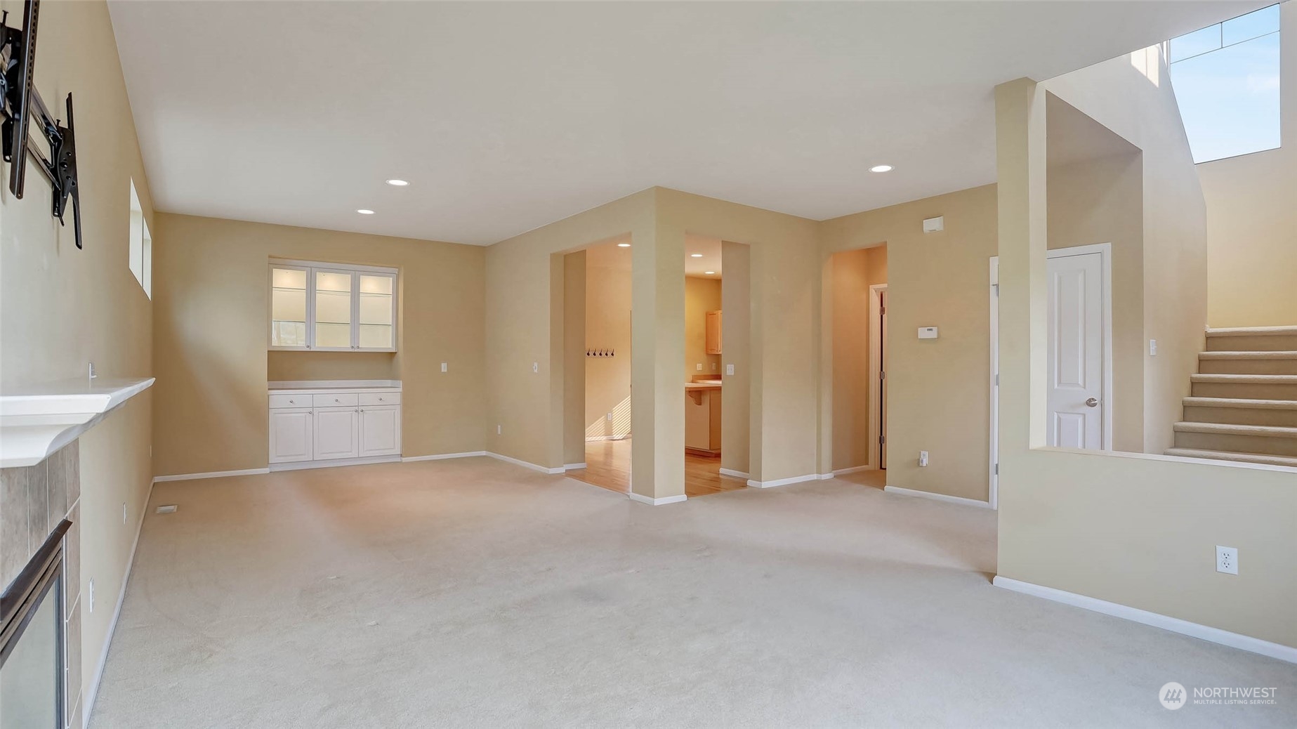 17074 166th Place Southeast Renton, WA 98058 - Photo 5 of 27 Gallery Image 5