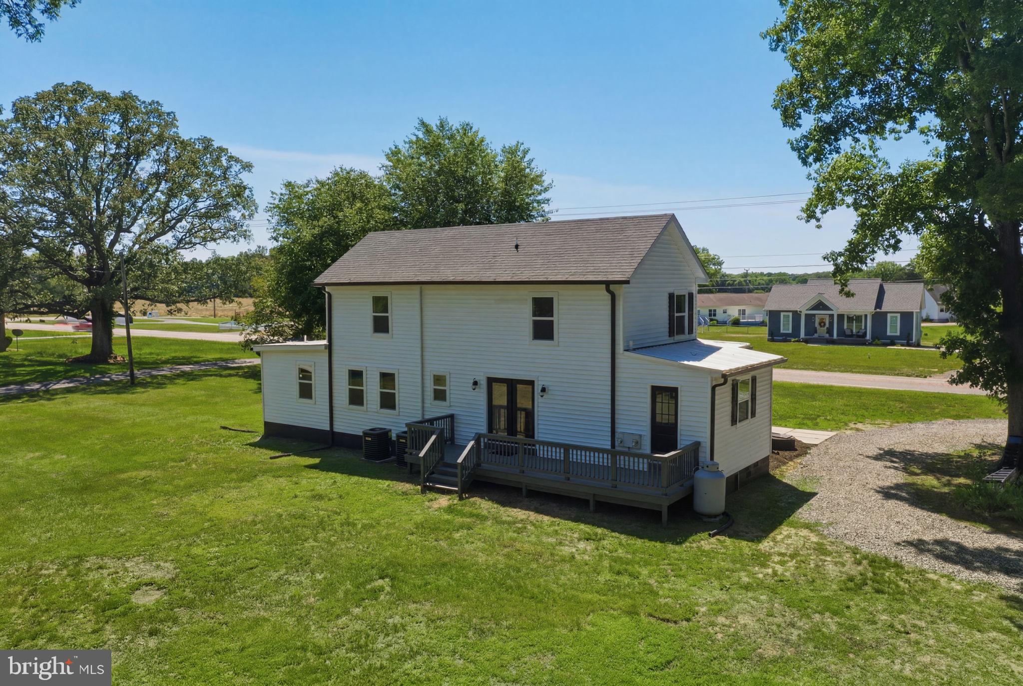 2426 Hampton Hall Road Callao, VA 22435 - Photo 5 of 41