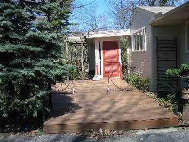 7548 Secor Road Lambertville, MI 48144 - Photo 3 of 13 629434-2.JPG