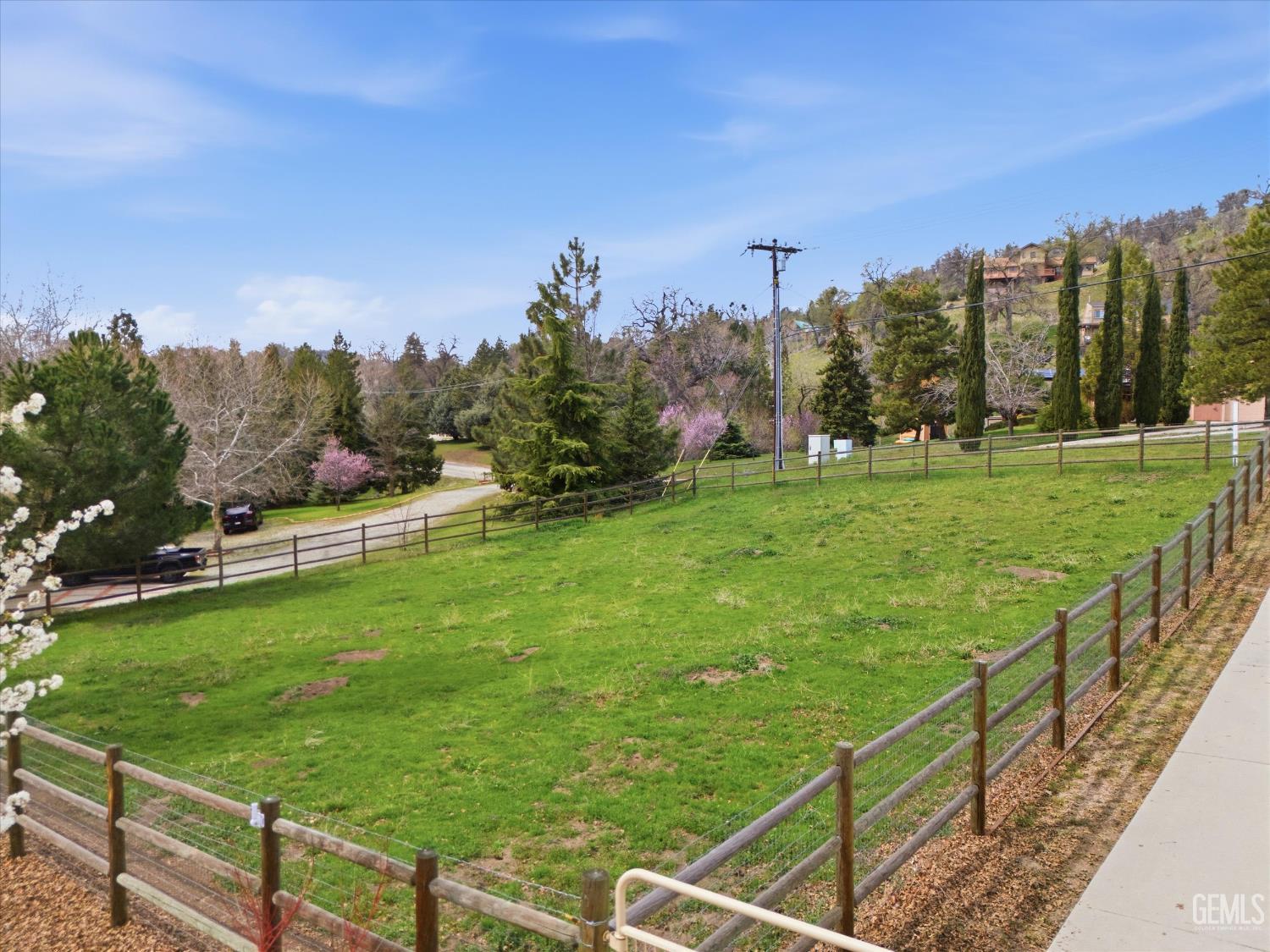 Undisclosed Address Tehachapi, CA 93561 - Photo 33 of 47
