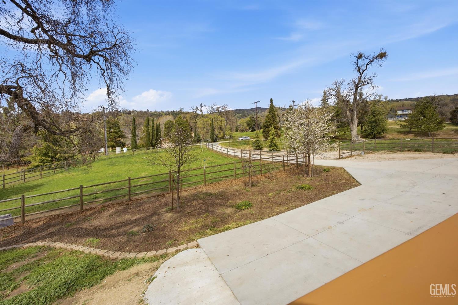 Undisclosed Address Tehachapi, CA 93561 - Photo 34 of 47