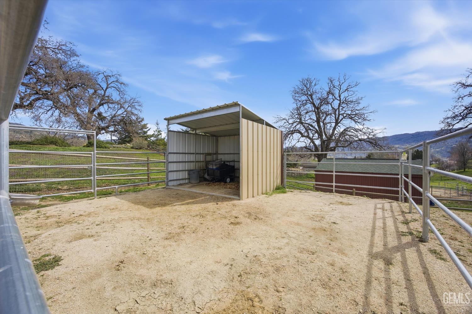 Undisclosed Address Tehachapi, CA 93561 - Photo 37 of 47