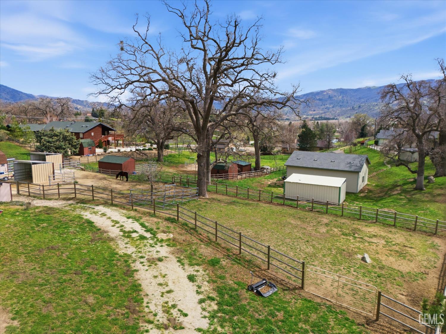 Undisclosed Address Tehachapi, CA 93561 - Photo 42 of 47