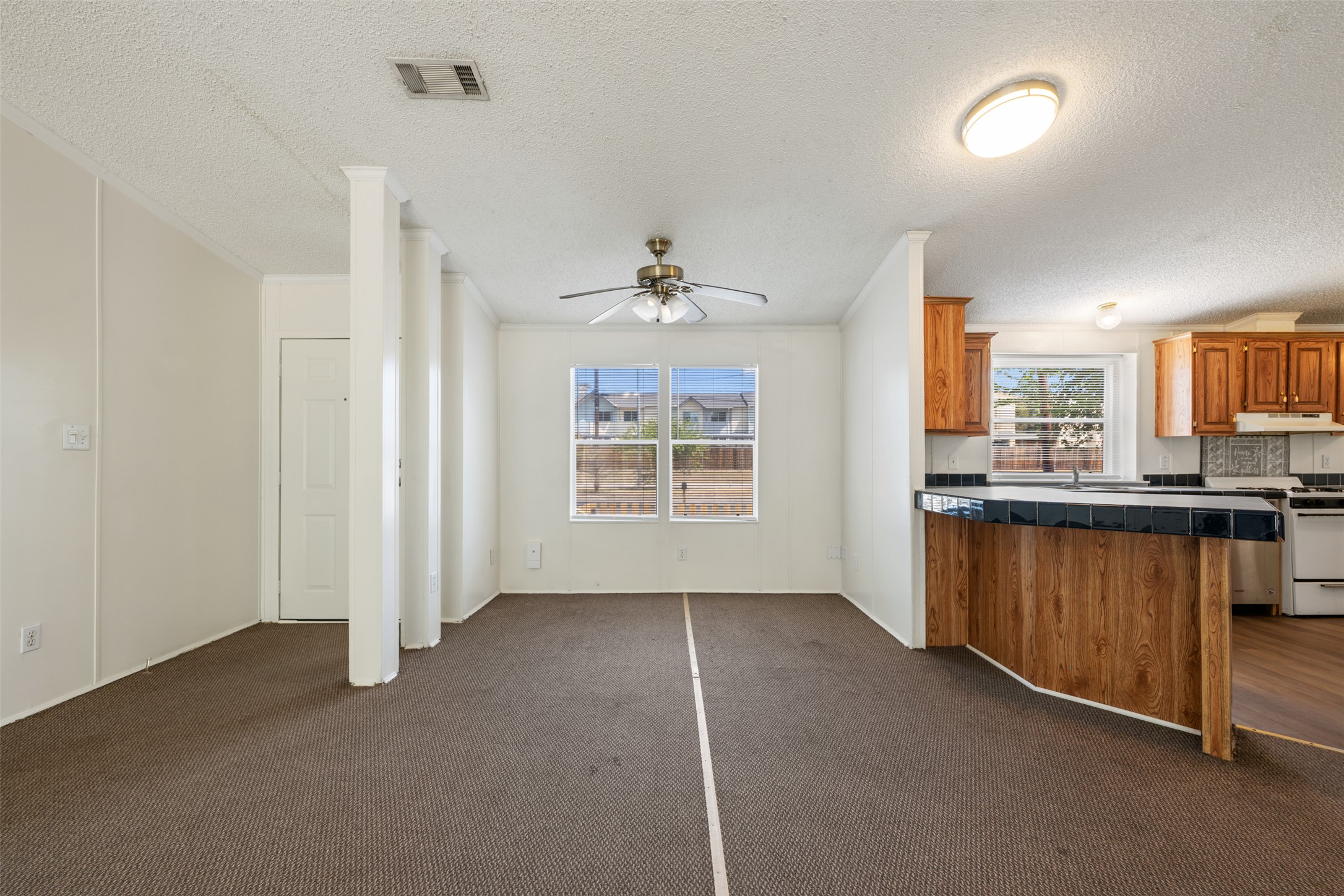 635 West Dittmar Road Austin, TX 78748 - Photo 8 of 34