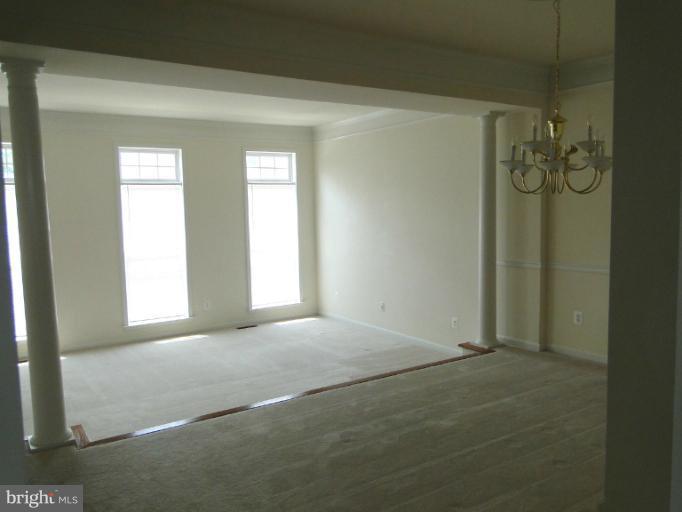 41948 Beryl Terrace Stone Ridge, VA 20105 - Photo 19 of 21 Living Room