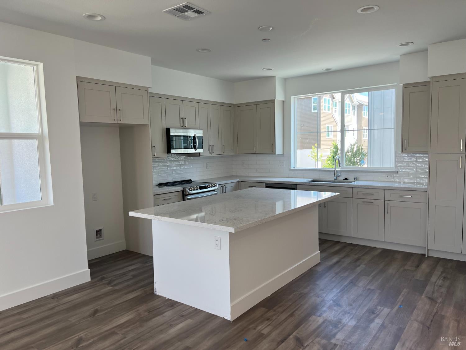 307 Semillon Lane Santa Rosa, CA 95403 - Photo 4 of 12
