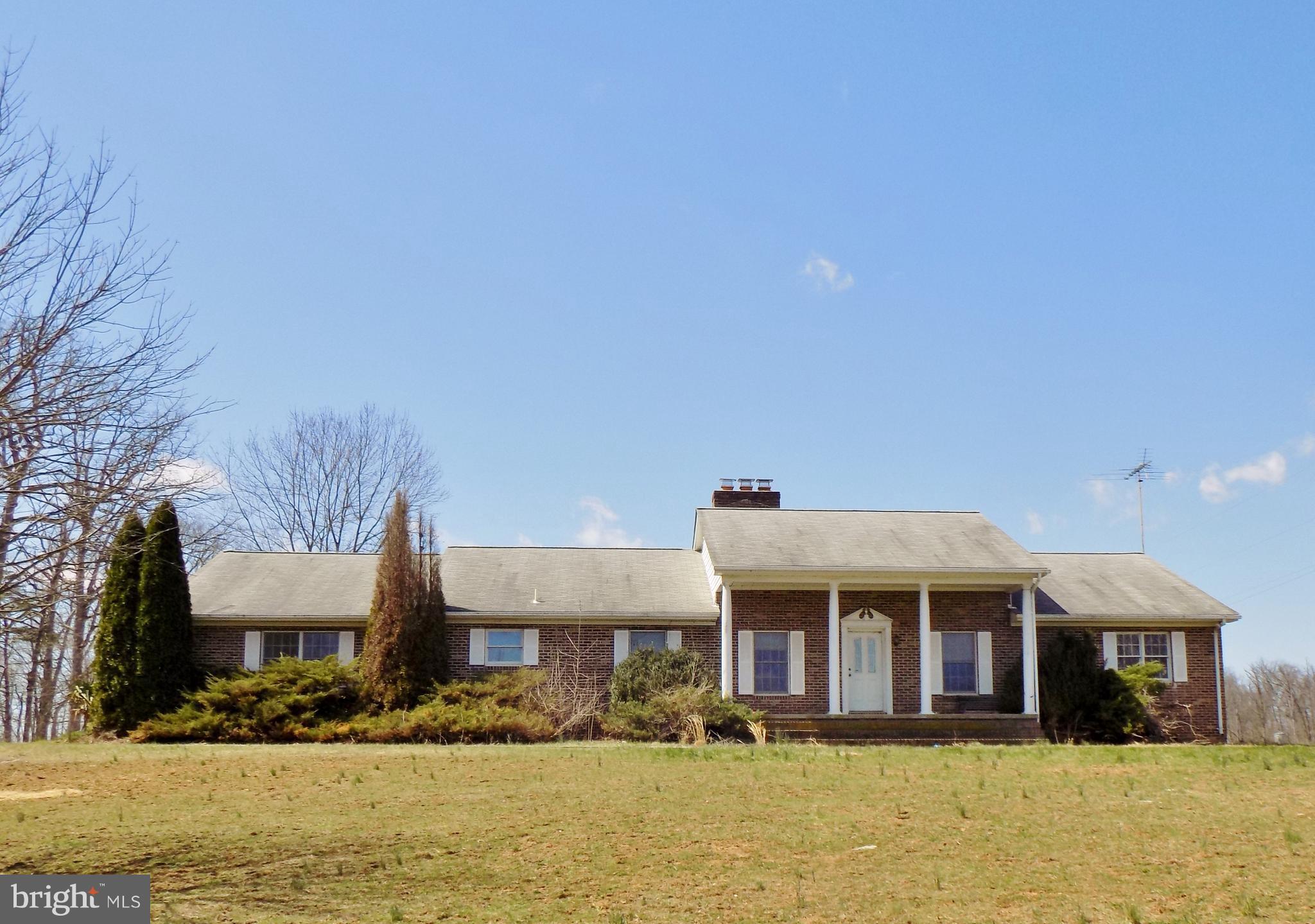 Exterior (Front)