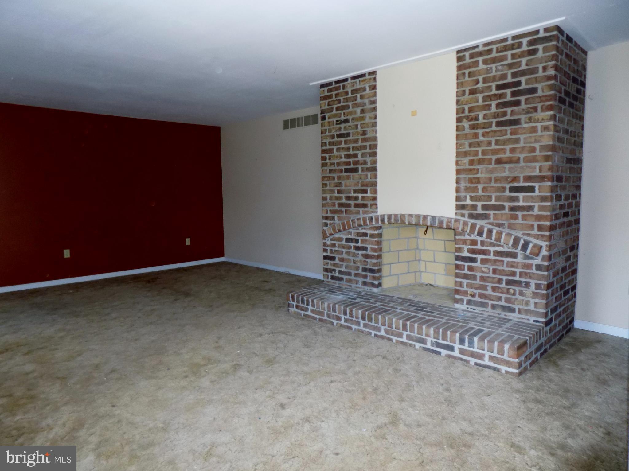67 Fishpaw Road Berryville, VA 22611 - Photo 10 of 30 Living Room