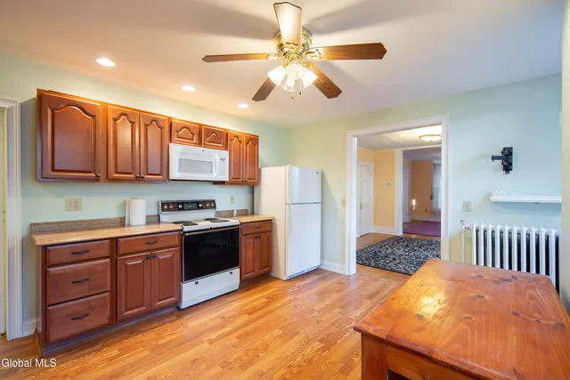 $1,400 | 1871 9th Avenue, Unit 1, Watervliet, NY 12189