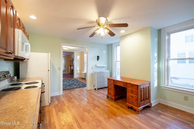 $1,400 | 1871 9th Avenue, Unit 1, Watervliet, NY 12189