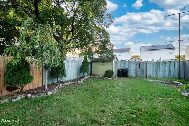 $1,400 | 1871 9th Avenue, Unit 1, Watervliet, NY 12189