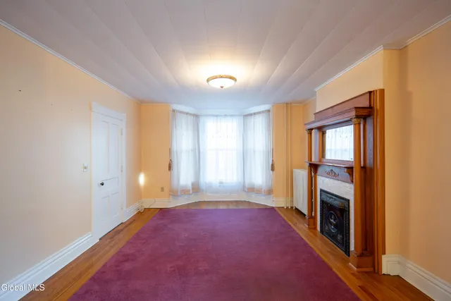 $1,400 | 1871 9th Avenue, Unit 1, Watervliet, NY 12189